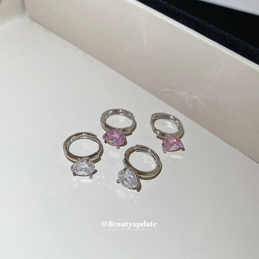 Orecchini a perno geometrici rotondi eleganti e minimalisti con zirconi cubici in ottone e acciaio inossidabile da donna