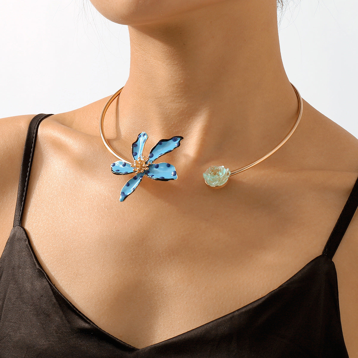 Sweet and Edgy Floral Polka Dot Earrings for Women Made of Alloy with Enamel Finish