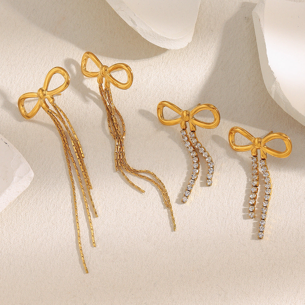Orecchini pendenti a fiocco in acciaio inossidabile placcato oro 18K con accento in zircone, design minimalista e moderno, adatti per l'uso quotidiano