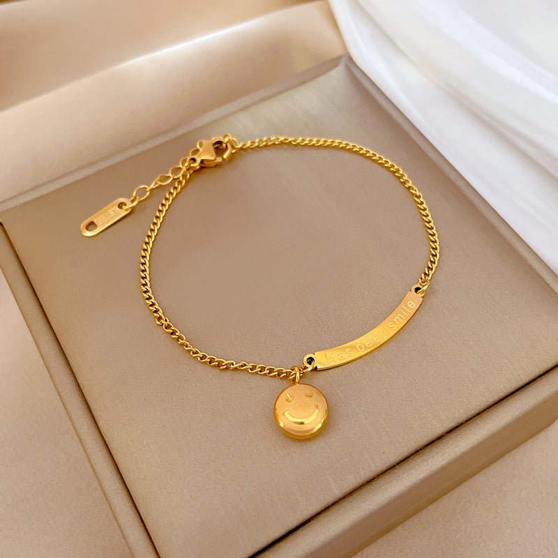 Pulsera de cadena de cuentas con letras de cara sonriente de acero de titanio minimalista para mujer con baño de oro, amuleto de la suerte vintage