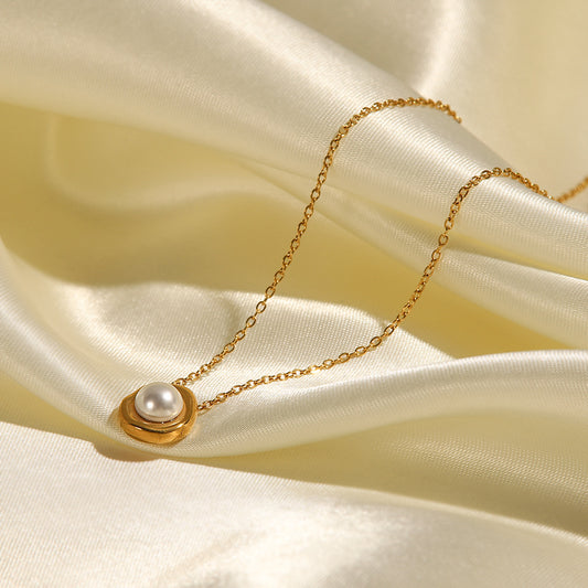 Minimalist Pearl Necklace for Women with Geometric Pendant, Stainless Steel Chain, Electroplated Finish, Elegant Clavicle Design