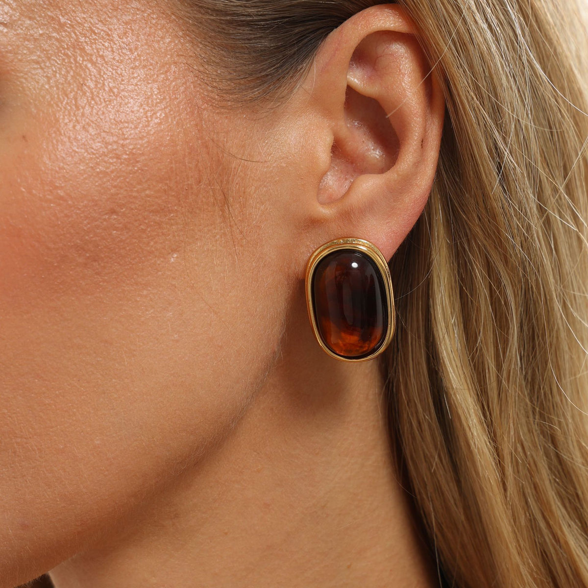 French Vintage Oval Gradient Resin 18K Gold Plated Stainless Steel Earrings for Women