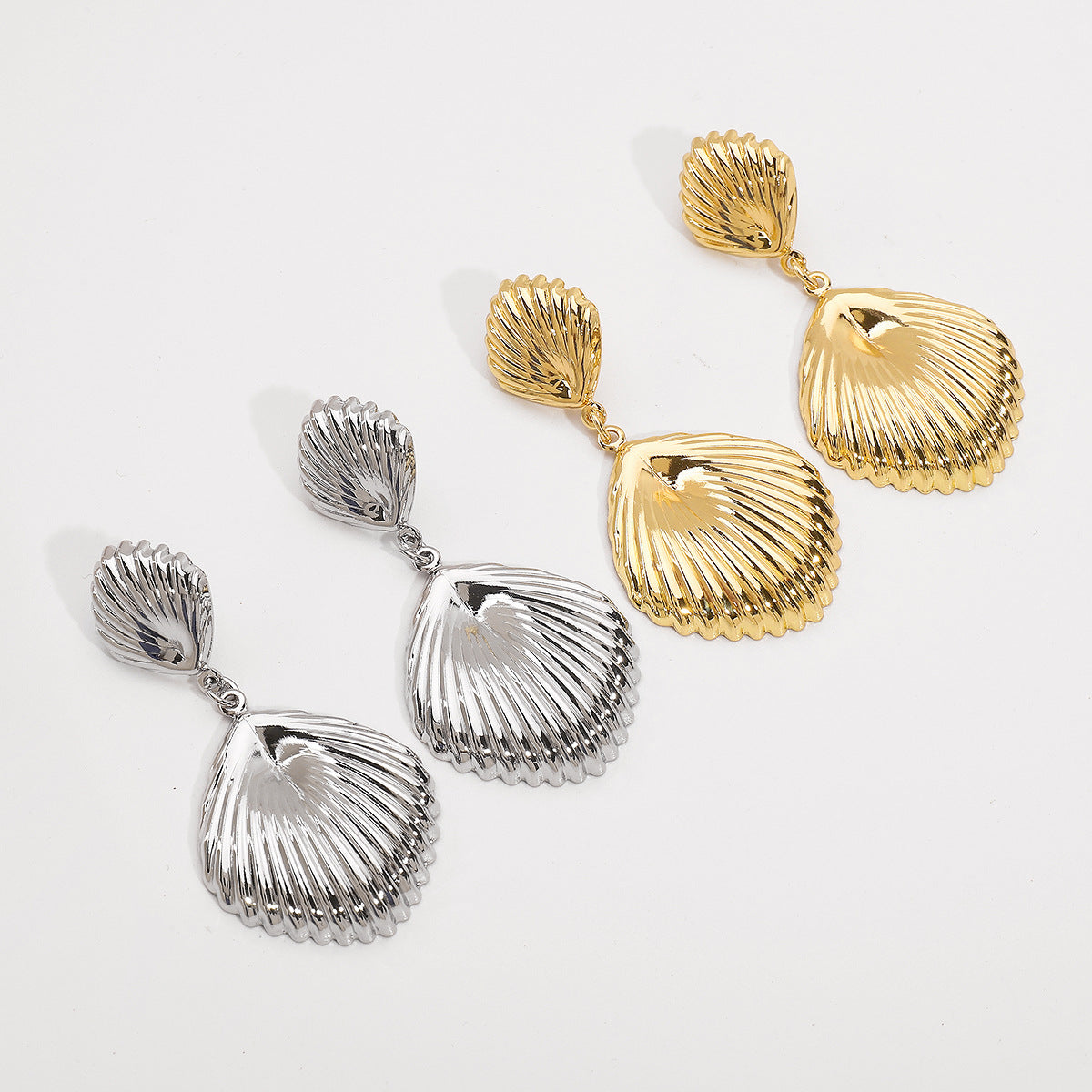 Pendientes de metal galvanizado con forma de concha, a rayas geométricas y personalizados