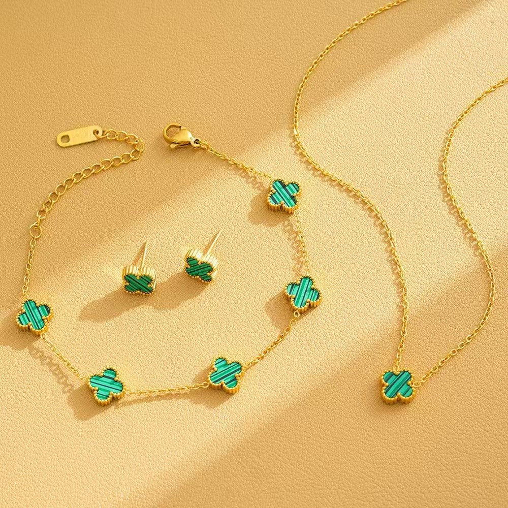 Elegant 18K Gold Plated Titanium Steel Floral Pendant Jewelry Set with Cable Chain