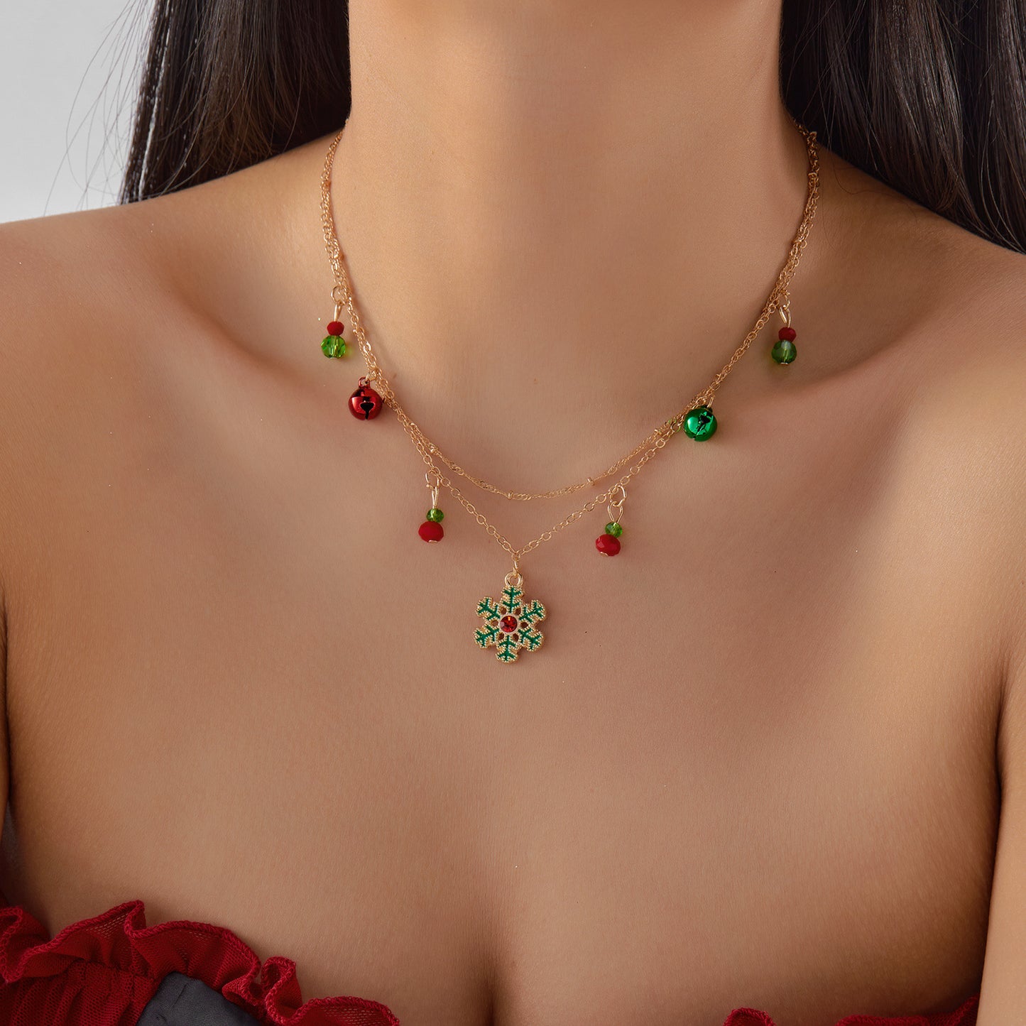 Fashionable Christmas Pendant Necklace for Women with Santa Elk Snowman Charms Zinc Alloy Electroplated Holiday Jewelry
