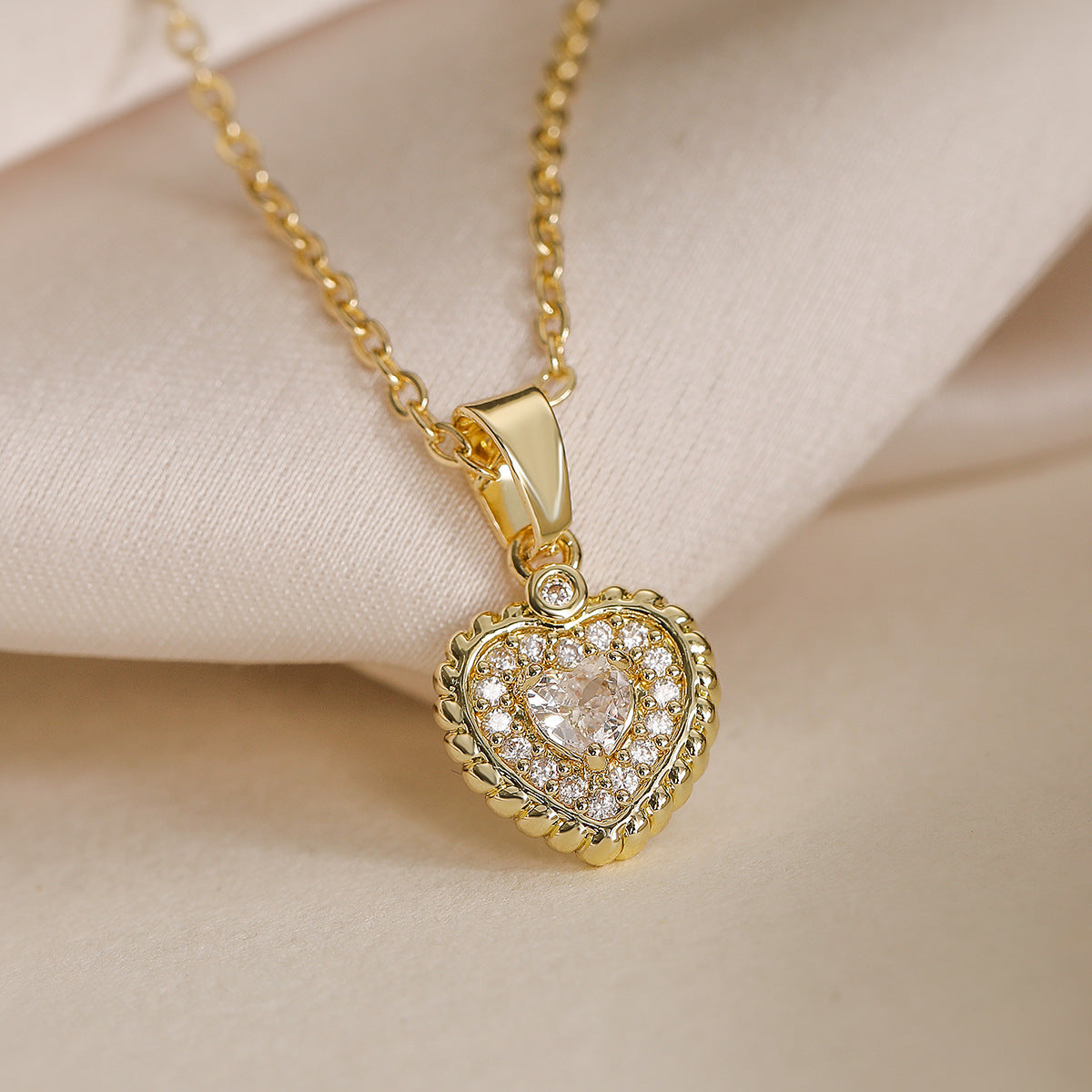 Minimalist Heart-Shaped Copper Necklace with Real Gold Plating and Zircon Inlay for Women