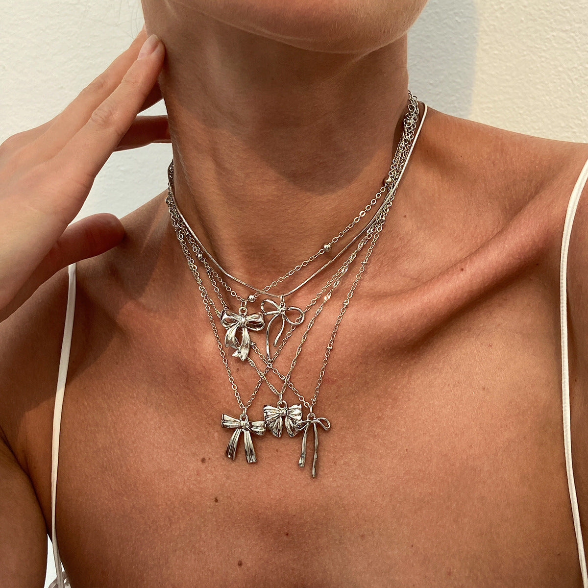 Hip-hop Minimalist Butterfly Alloy Plated Pendant Necklace Set for Women