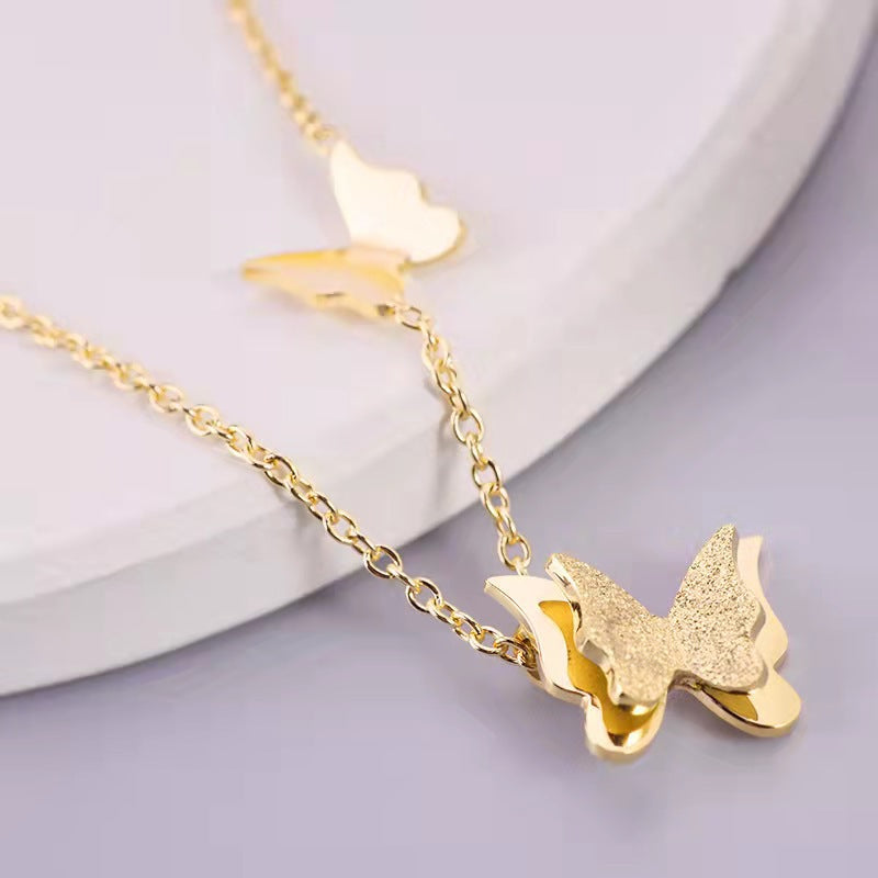 Collar Punk de Acero de Titanio con Baño de Oro de 18K con Cadena Cubana y Doble Letra D para Mujer