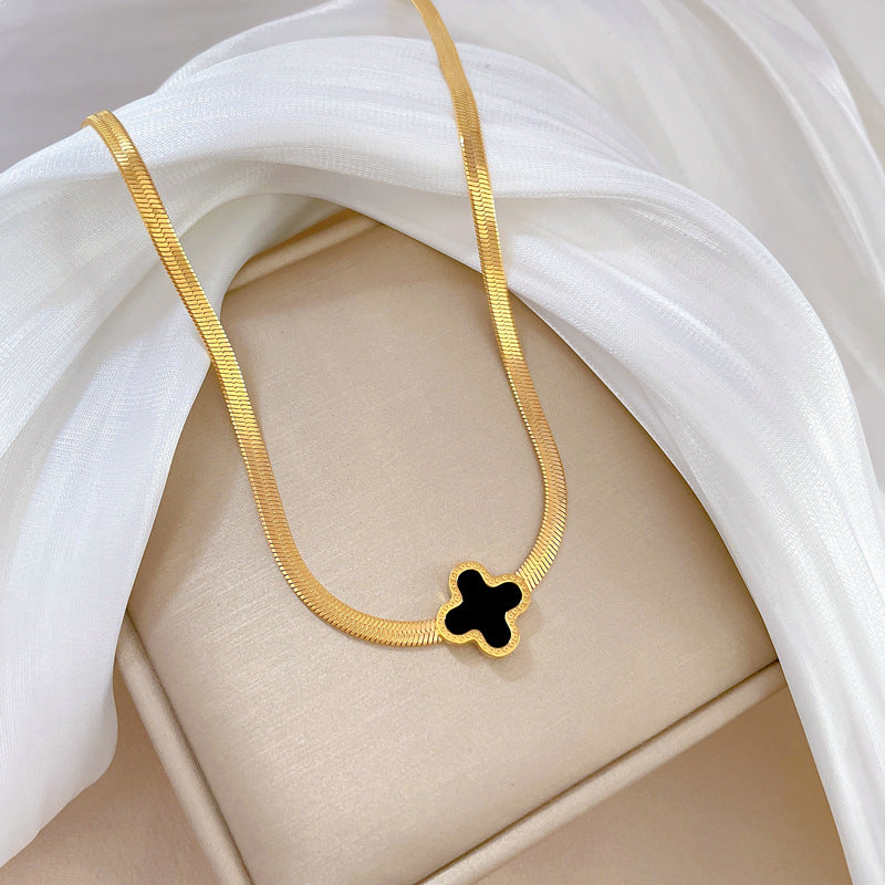 Minimalist Geometric Shell and Lucky Clover Pendant Necklace for Women in Titanium Steel with Plated Finish