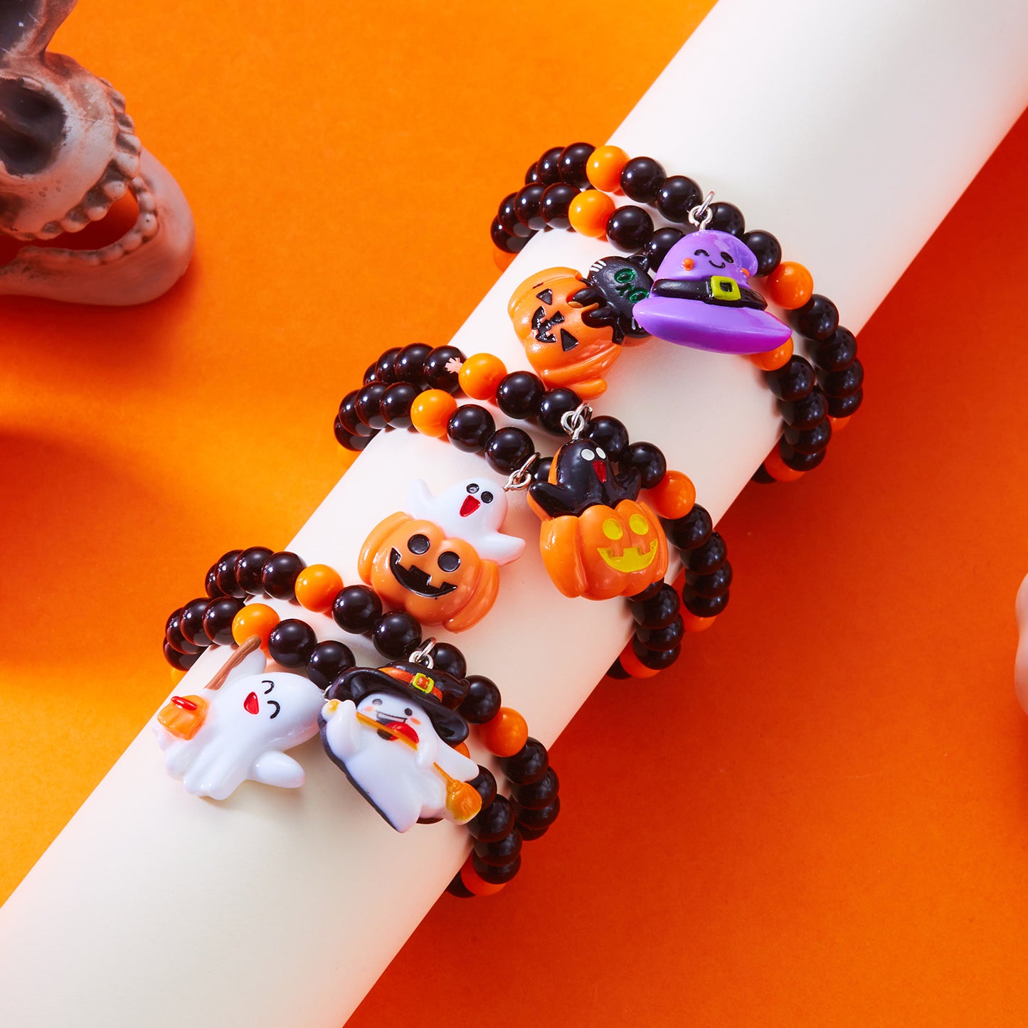 Conjunto de pulseras de calabaza de Halloween con diseño elástico de cuentas para mujer, pulsera de plástico con forma geométrica con acabado hecho a mano
