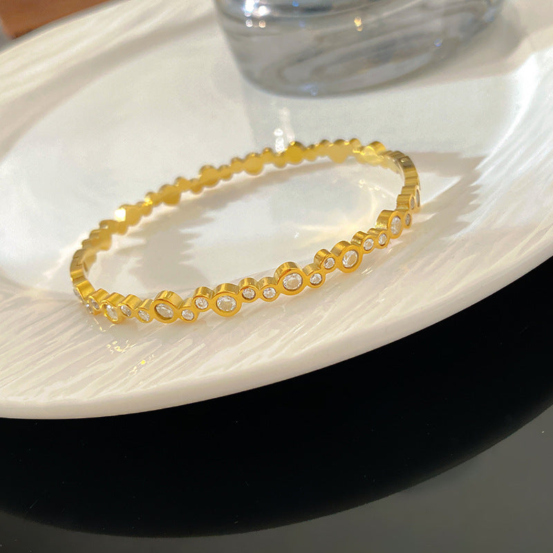 Luxury Elegant Round Oval Geometric Titanium Steel PVD Micro-Inlaid Cubic Zirconia Open Cuff Bracelet for Women