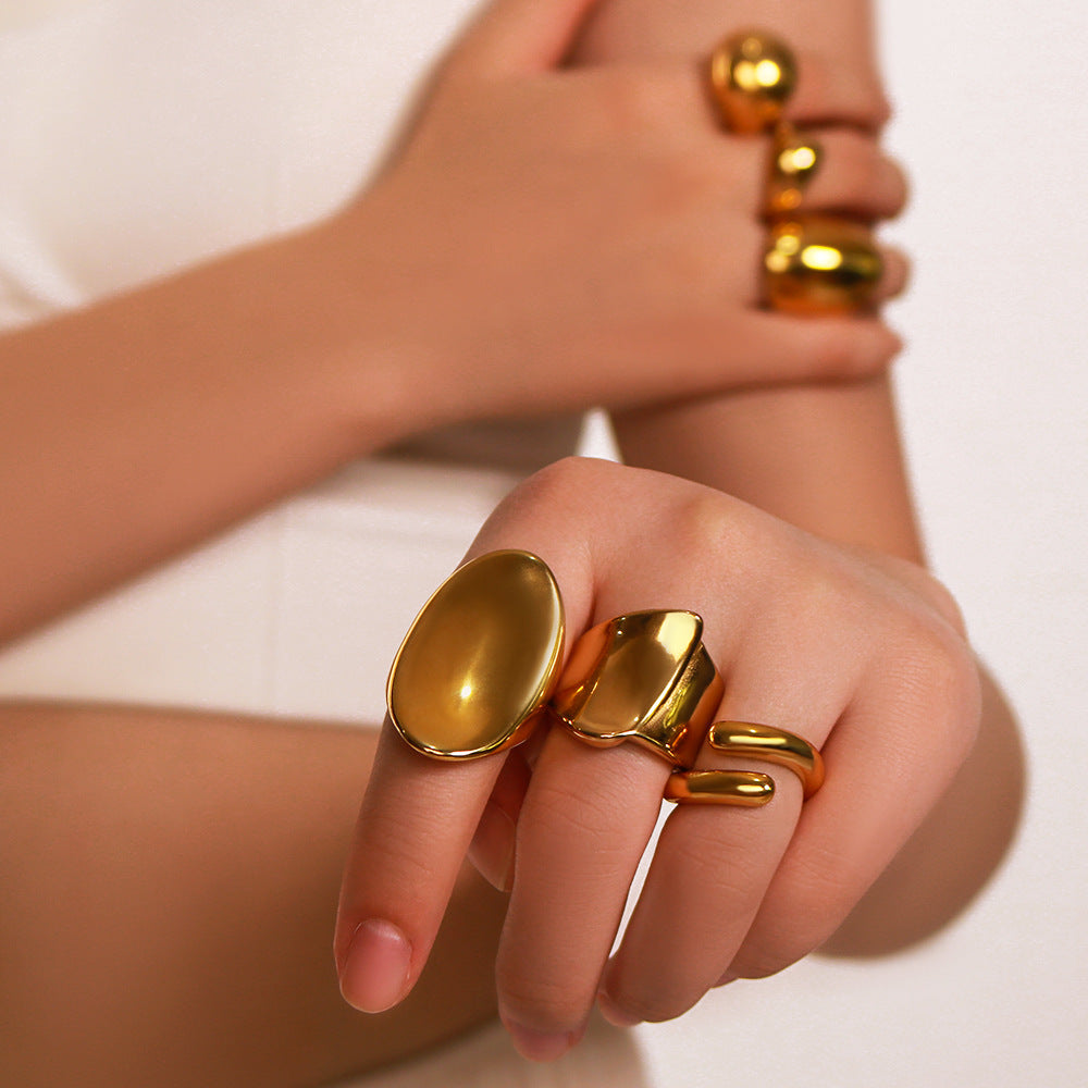 Anello Minimalista Geometrico in Acciaio al Titanio con Placcatura in Oro 18K Impermeabile Lucido di Alta Qualità per Donna e Uomo