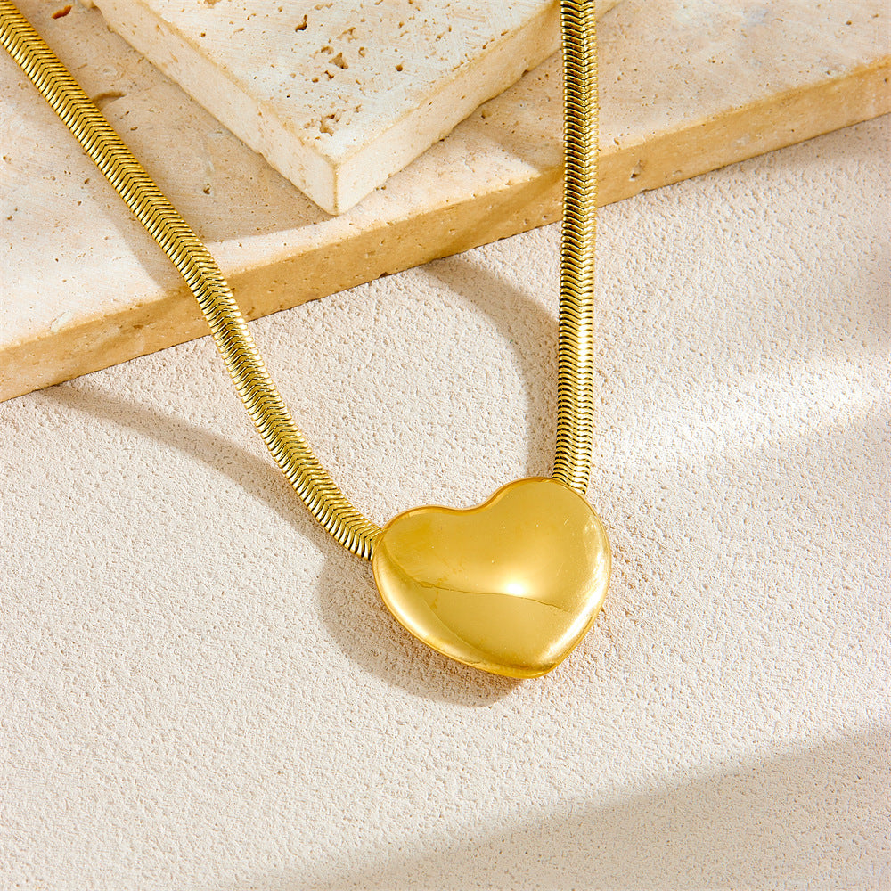 Fashionable Minimalist Heart-Shaped Stainless Steel Gold-Plated Snake Chain Necklace for Women