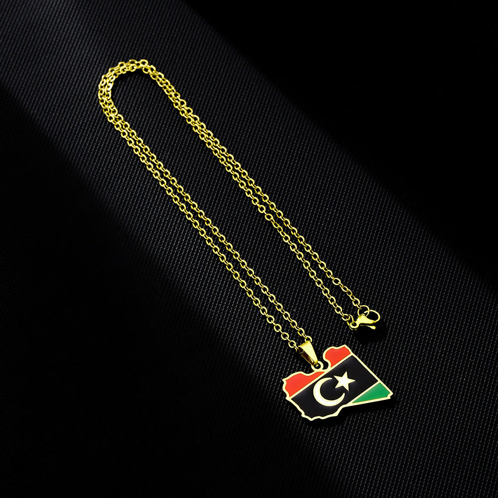 Collana con Pendente Vintage Mappa Etnica Libica in Acciaio al Titanio con Finitura Placcata su Catena a O Unisex