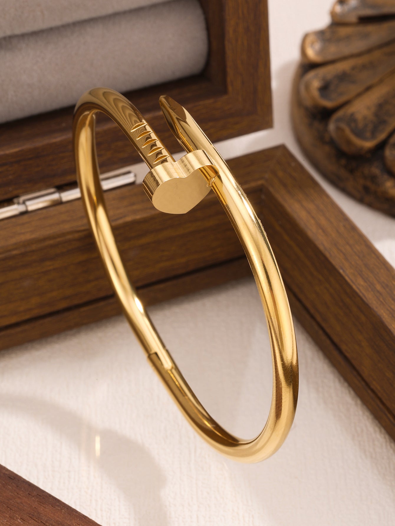 Juego de pulseras de acero inoxidable con trébol de cuatro hojas, incrustaciones de diamantes de imitación y chapado en oro al vacío de 18 quilates, estilo minimalista y a la moda