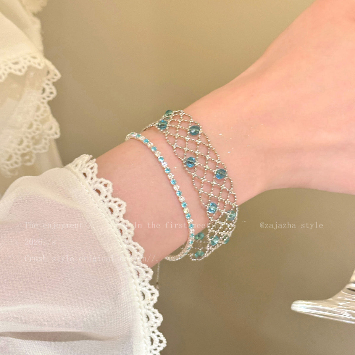 Luxury Elegant Geometric Plated Bracelet with Cubic Zirconia for Women