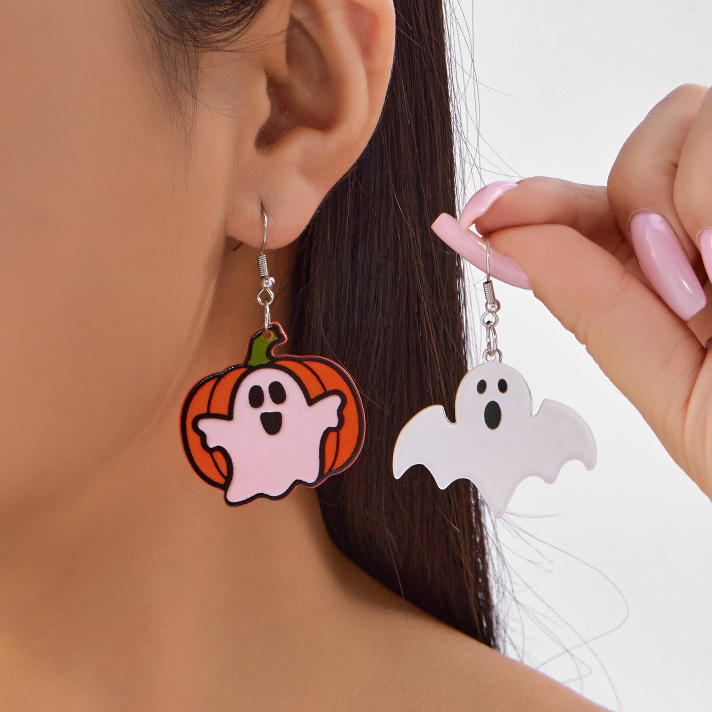 Orecchini Asimmetrici in Acrilico a Tema Halloween con Pipistrello Zucca Ragno Fantasma e Motivo Stampato per Uomo e Donna