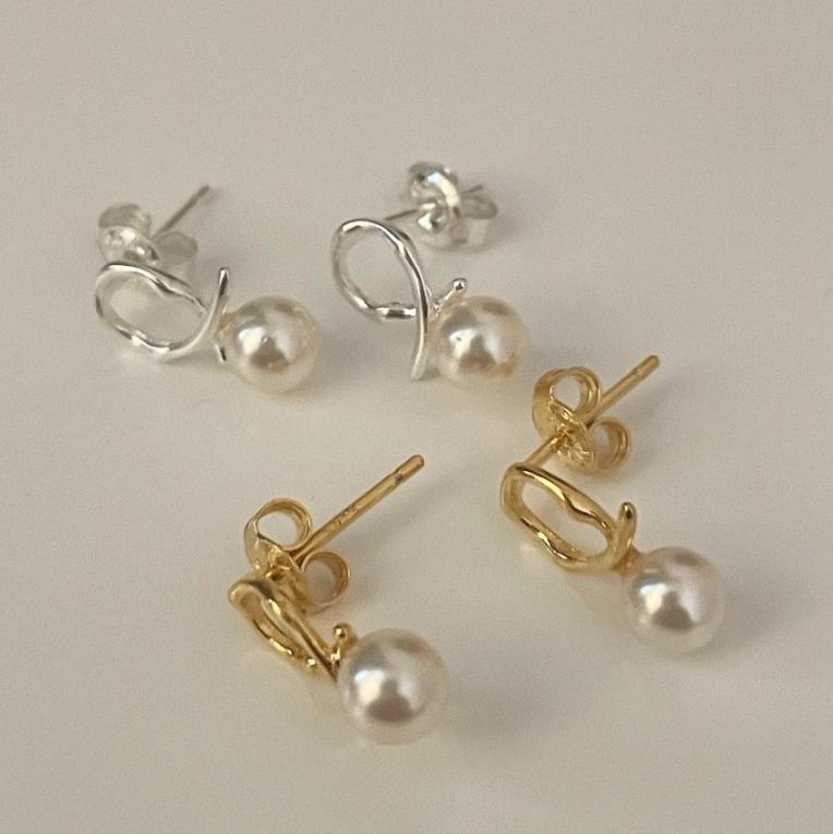 Sweet Ins-Style Waterdrop-Shaped 925 Sterling Silver Pearl Stud Earrings with Textured Natural Detail