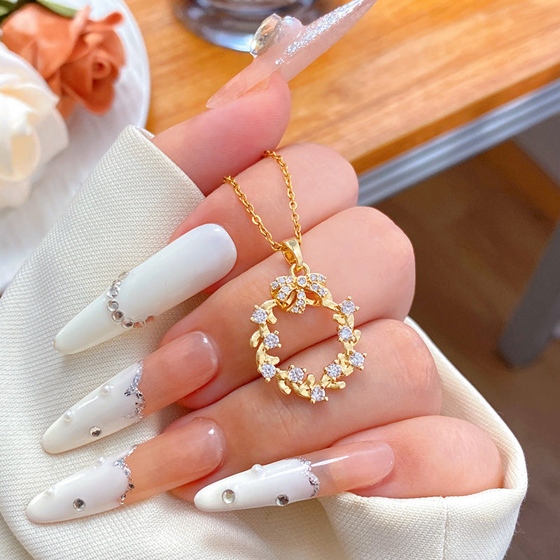 Elegant Minimalist Micro-Paved Cubic Zirconia Heart Geometric Titanium Steel Necklace with Brass Pendant