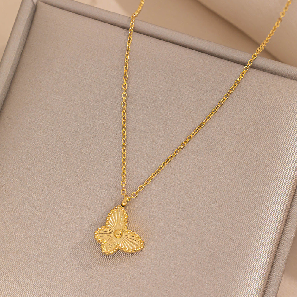 Luxury Style Butterfly Bow Pendant Necklace Set in Titanium Steel with Electroplating Finish for Women