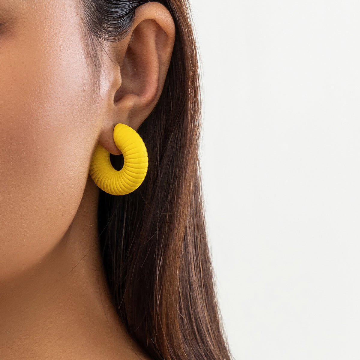 Sweet Striped Round Alloy Plated Ear Cuff for Women