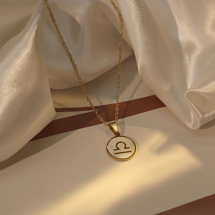 Collana con ciondolo zodiacale in stile INS in acciaio inossidabile con placcatura in oro 18 carati, catena a onda d'acqua, da donna