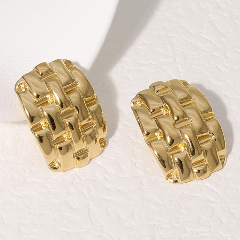 Fashionable Geometric Stainless Steel Earrings with 18K Gold Plating for Women Titanium Steel Hypoallergenic Non-Fading Studs