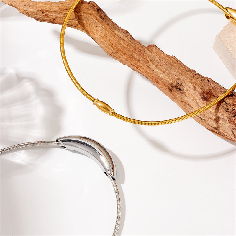 Minimalist Round Titanium Steel Necklace with Plated Finish for Women