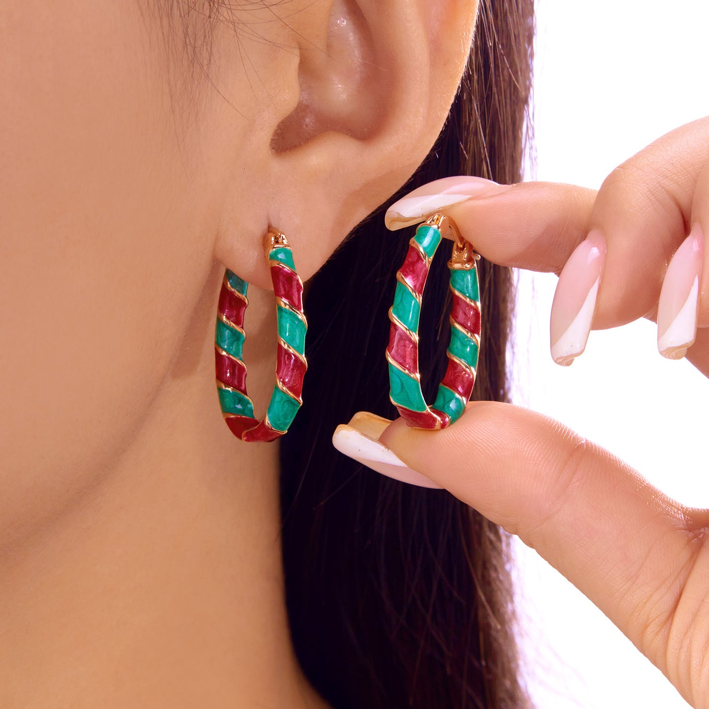 Dark Style Animal Shape Enamel Plated Alloy Hoop Earrings for Women with Stainless Steel Posts