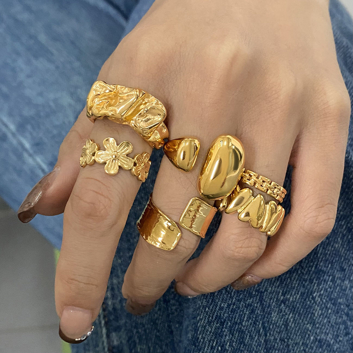 Anello Vintage a Cuore in Acciaio Inossidabile con Finitura Placcata per Donna Accessorio di Moda Geometrico Minimalista