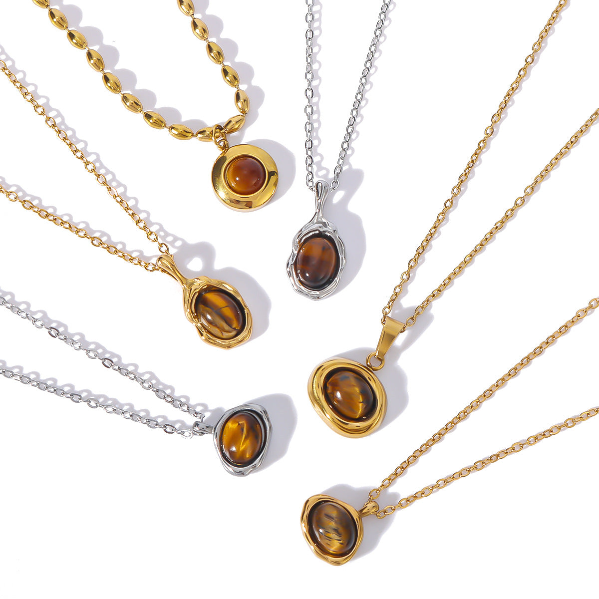Vintage Stainless Steel Geometric Pendant Necklace for Women with Titanium Steel Inlay and 18K Vacuum Plated Finish