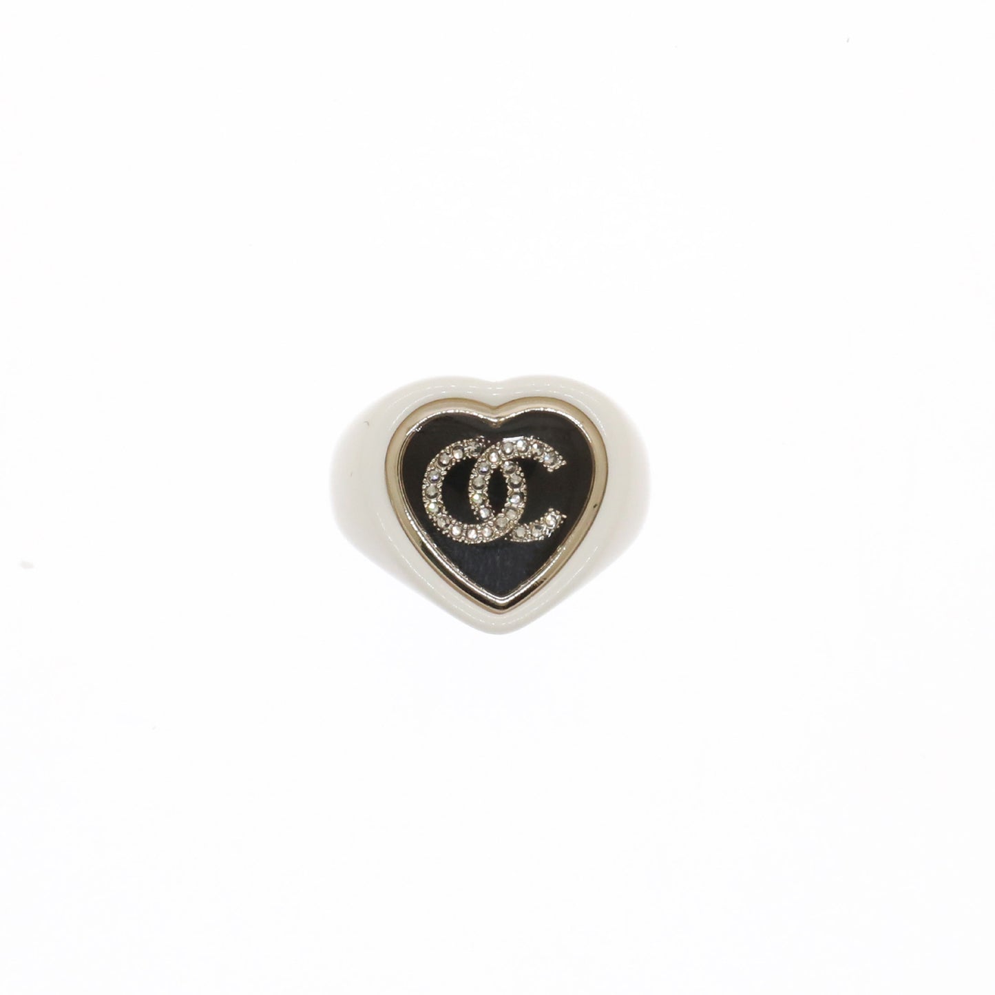 Anillo de acrílico chapado con corazón blanco para mujer