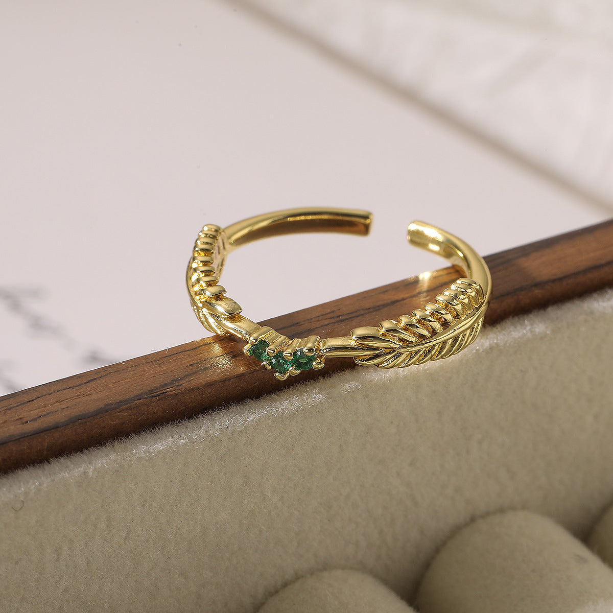 Minimalist Geometric Open Ring for Women with Gold Plating and Zircon Inlay in Copper Base