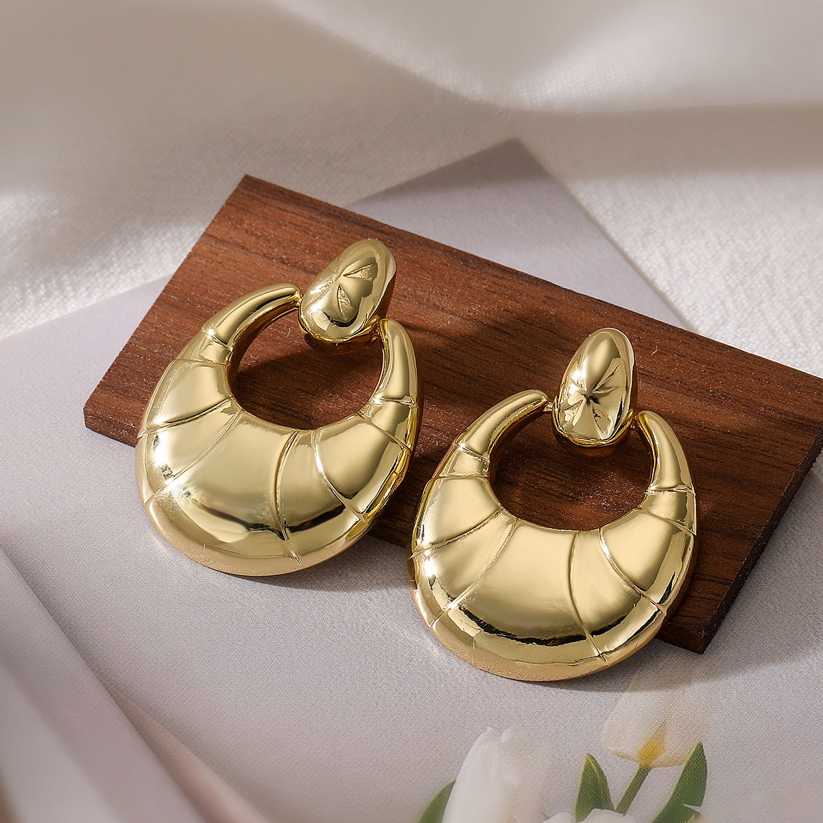 Minimalist Geometric Copper Earrings with Real Gold Plating for Women, Irregular Metal Style Fashion Jewelry