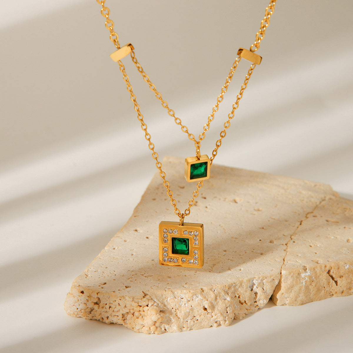 Ins Style Geometric Square Pendant Titanium Steel Necklace for Women with Rhinestone Inlay and Plated Finish