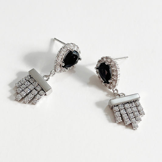 Orecchini a lobo minimalisti a forma di stella in argento sterling 925 con zirconi neri