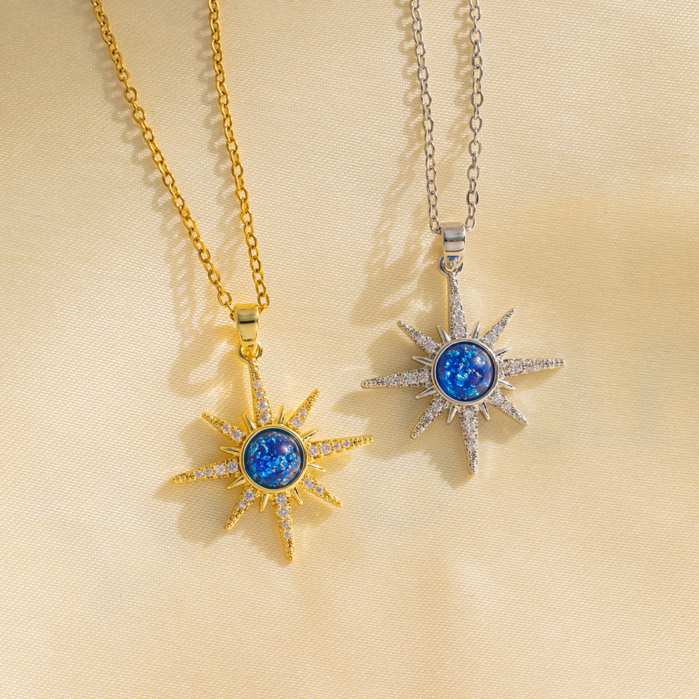 Collana con Ciondolo a Stella e Pianeta Geometrico di Lusso da Donna con Intarsio di Zirconi su Catena a O in Acciaio al Titanio