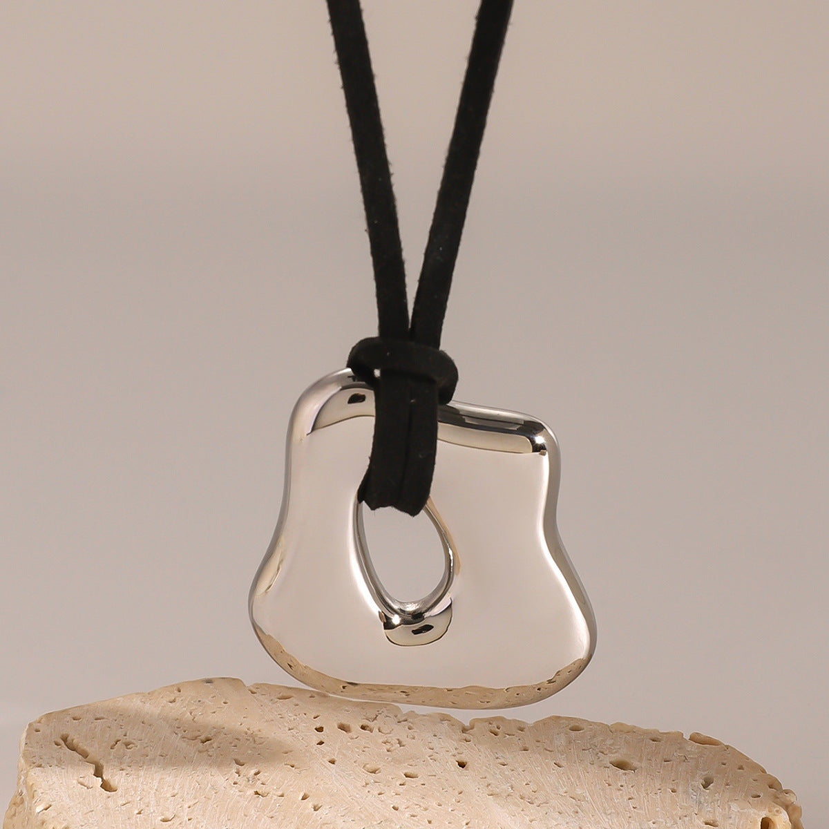 Minimalist Irregular Geometric Stainless Steel Pendant Necklace with Titanium Steel Charm and Electroplated Finish