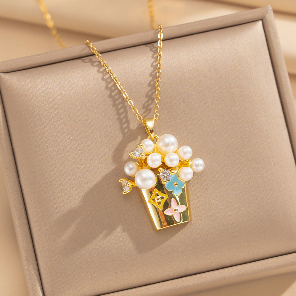 Collana con ciondolo in rame placcato oro 18 carati con smalto e zirconi micro-incastonati, a forma di cuore floreale geometrico, stile lussuoso leggero, con catena a maglie in acciaio al titanio per donna