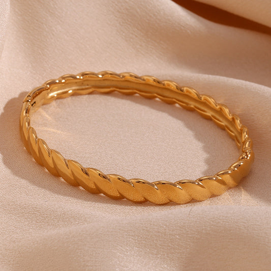 Pulsera Minimalista de Espigas de Trigo en Acero Inoxidable con Baño de Oro de 18K, Diseño de Cadena Plana Retorcida con Broche de Langosta