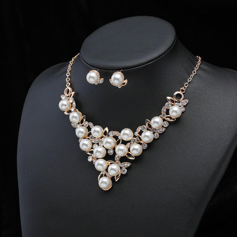 Sweet Minimalist Pearl Necklace and Earrings Set for Women with Alloy Pendant, Plated Finish, O-Chain, Floral and Leaf Motifs