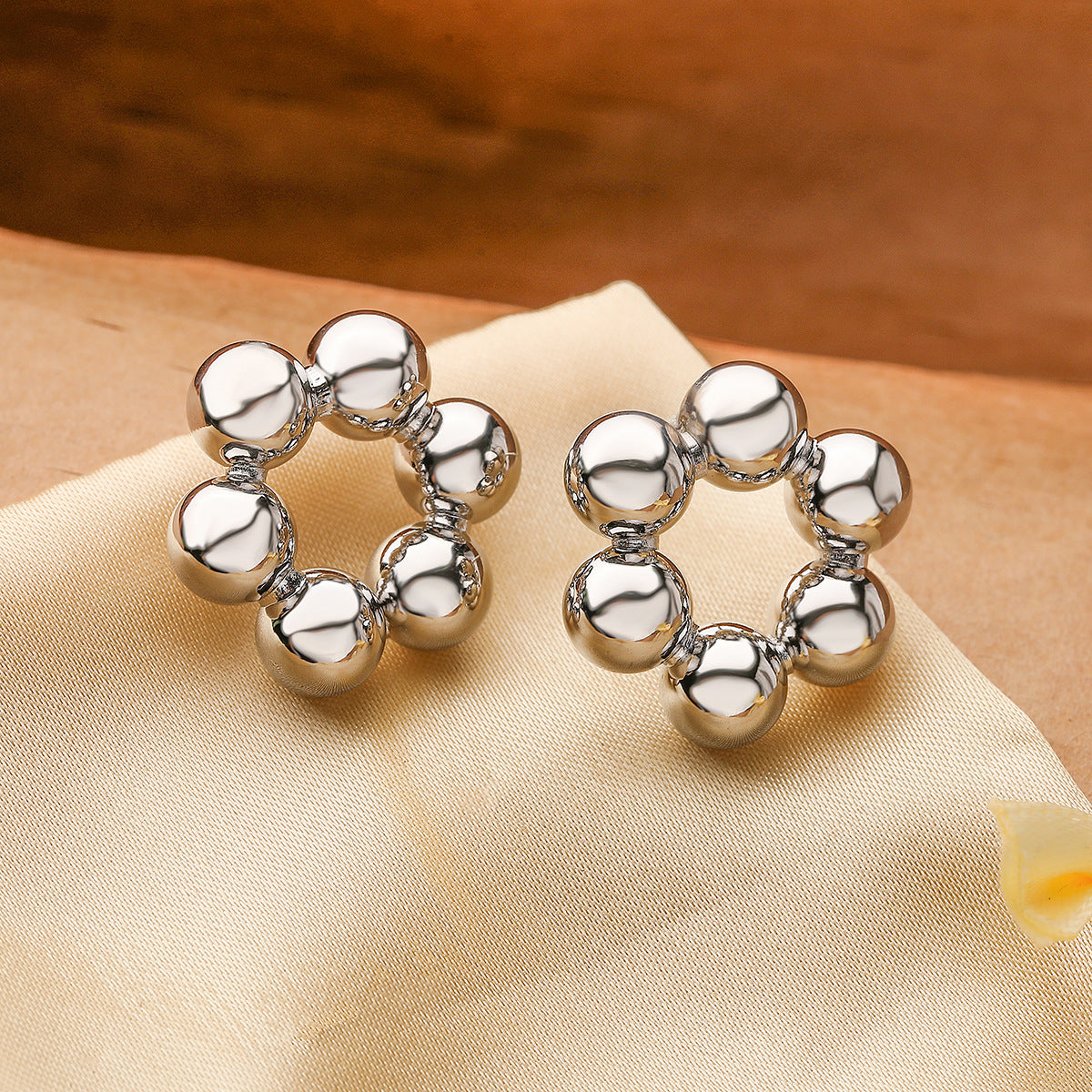 Orecchini a perno geometrici minimalisti in rame con placcatura in oro vero per donna