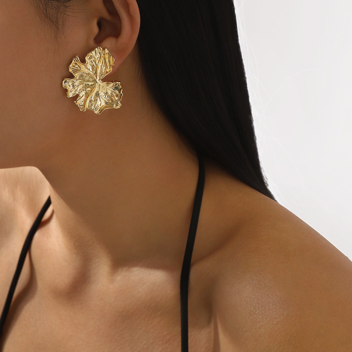 Pendientes de Aleación Florales estilo Ins para Mujer con Diseño de Pétalos Geométricos y Acabado Chapado