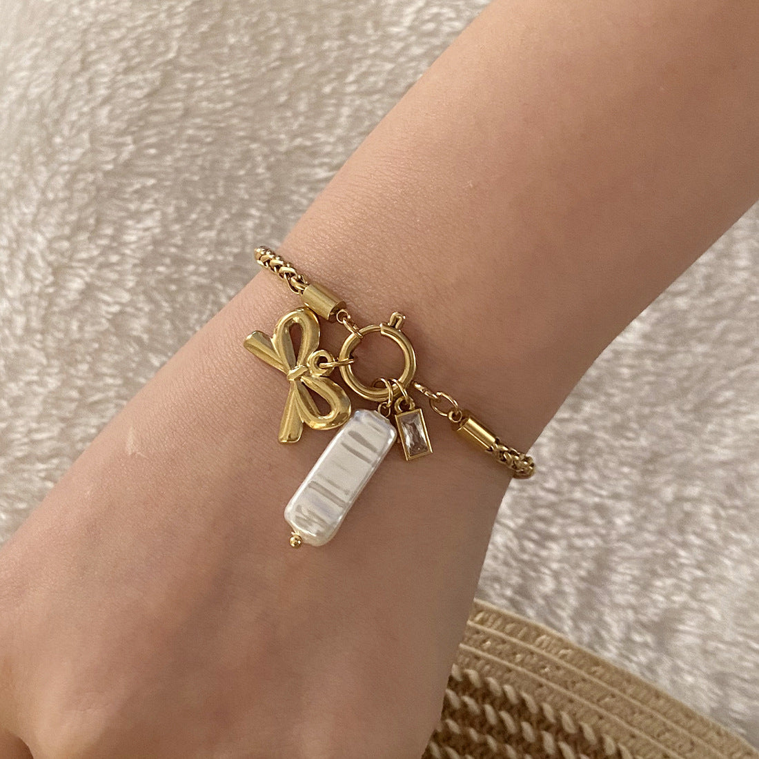 Bracciale da donna con charm fai da te a barra, elegante placcato in acciaio inossidabile, con cuore, farfalla, fiocco, perle finte e motivo floreale