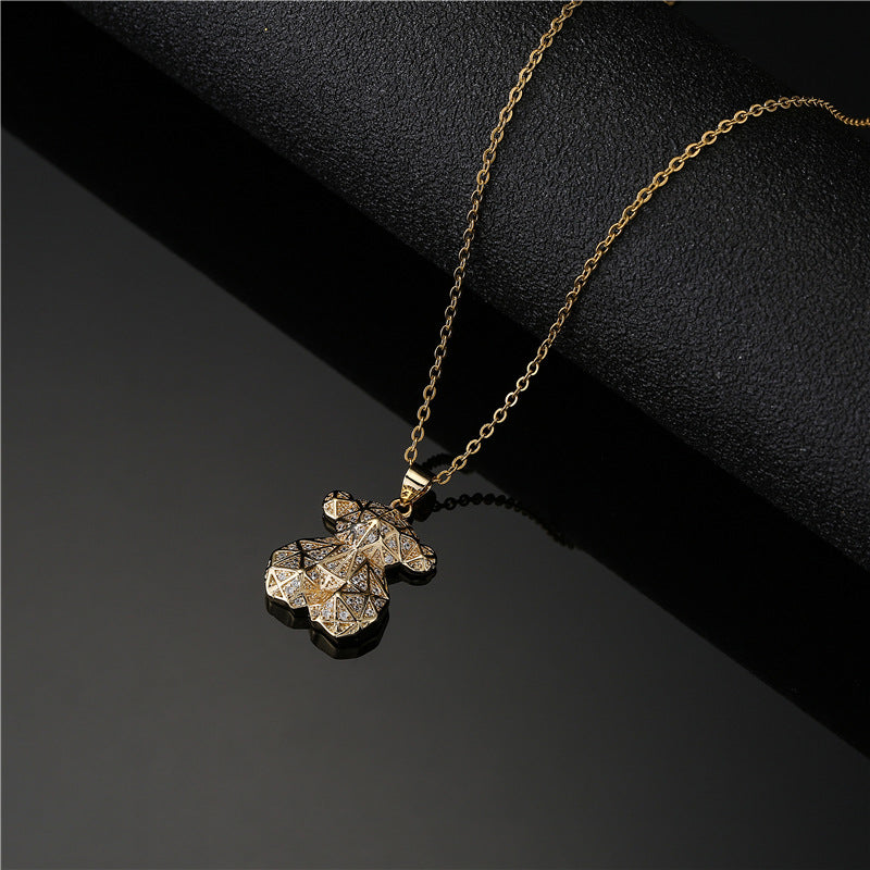 Collana Minimalista con Ciondolo Orsetto Geometrico in Rame Placcato Oro 18K con Zircone Micro-incastonato e Catena a O per Donna