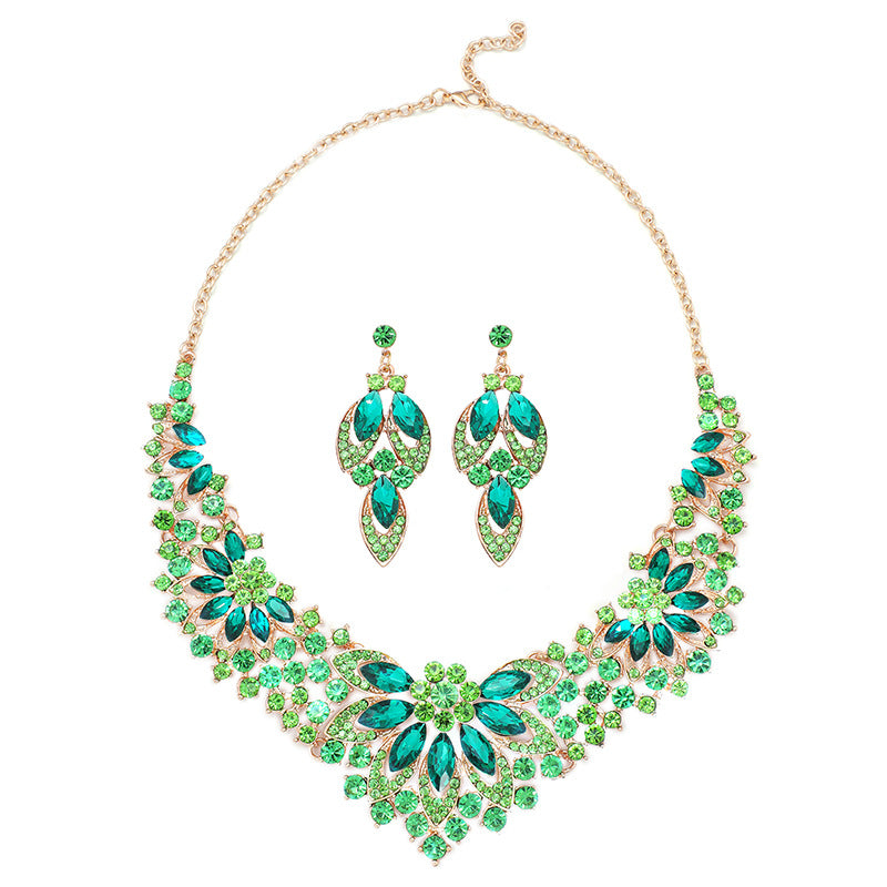 Conjunto de collar con colgante de hoja y motivos florales vintage para mujer, con base de aleación e incrustaciones de pedrería en cadena tipo O, elegante joyería nupcial