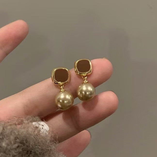 Pendientes de Flores Geométricas con Incrustaciones de Diamantes de Imitación en Cobre Bañado y Postes de Acero Inoxidable para Mujer, Joyería de Oreja de Lujo Minimalista y de Moda para el Día a Día