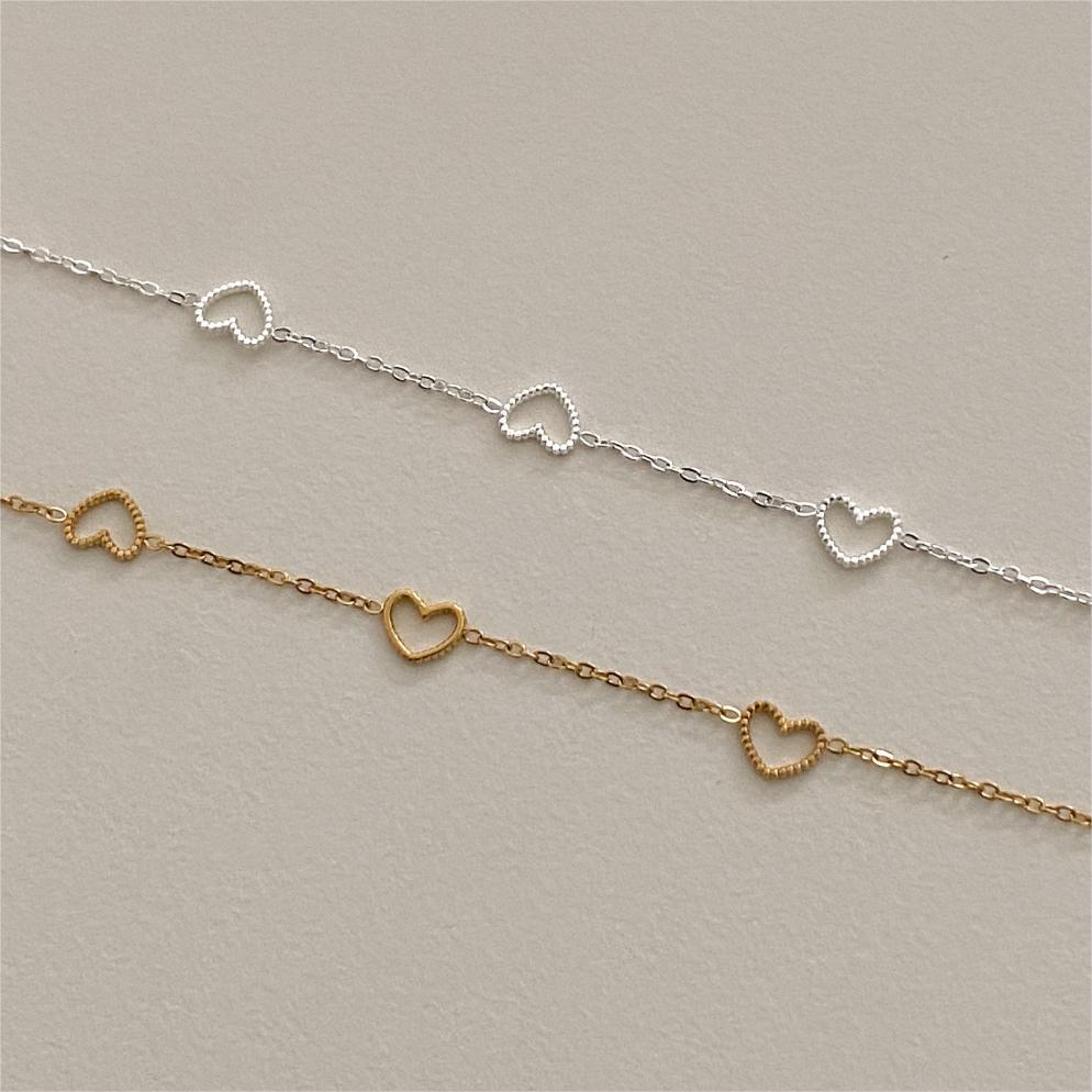 Bracciale minimalista a forma di cuore in argento sterling 925 con finitura artigianale