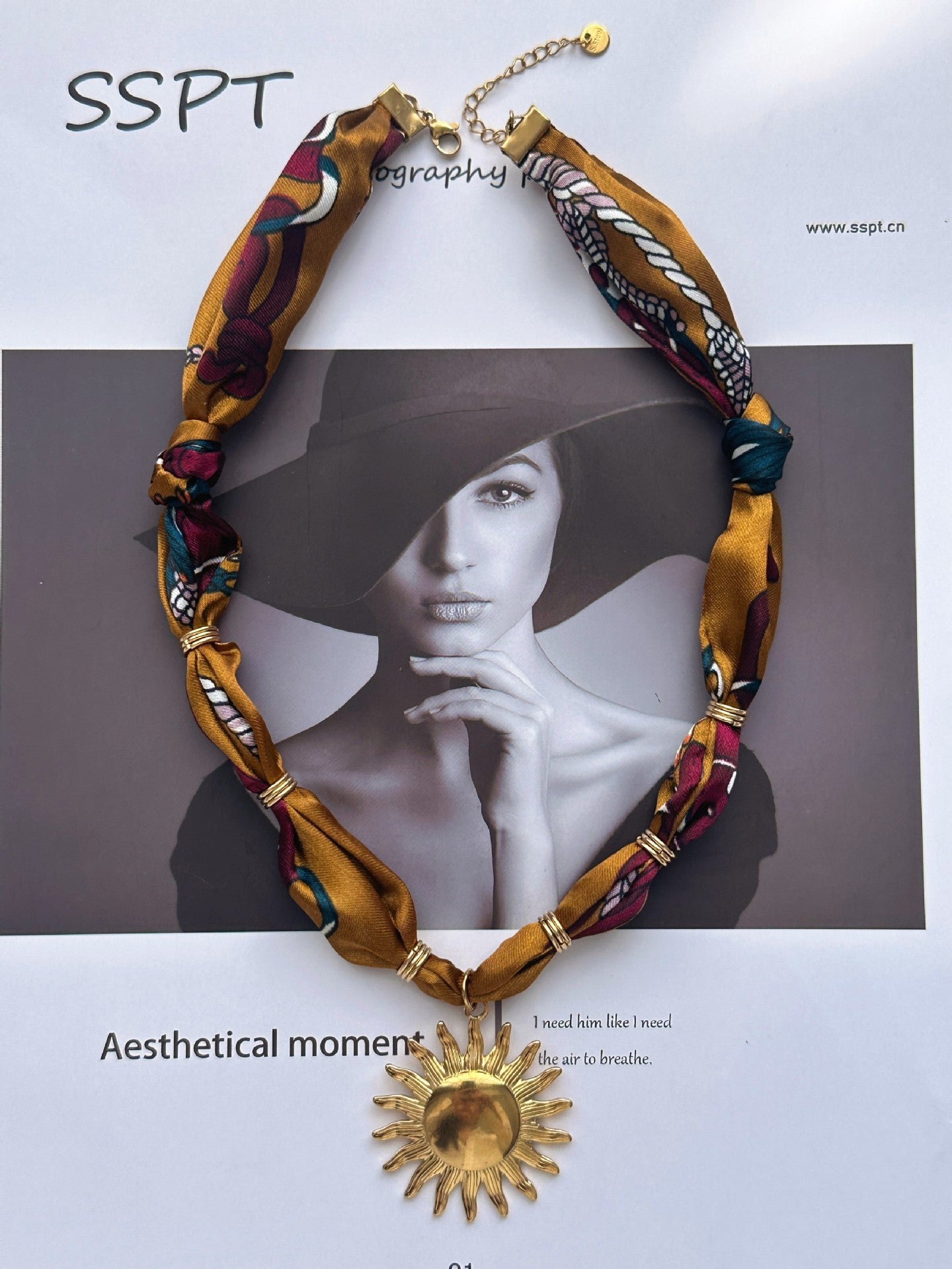 Collar con colgante informal de cruz y corazón de acero inoxidable para mujer