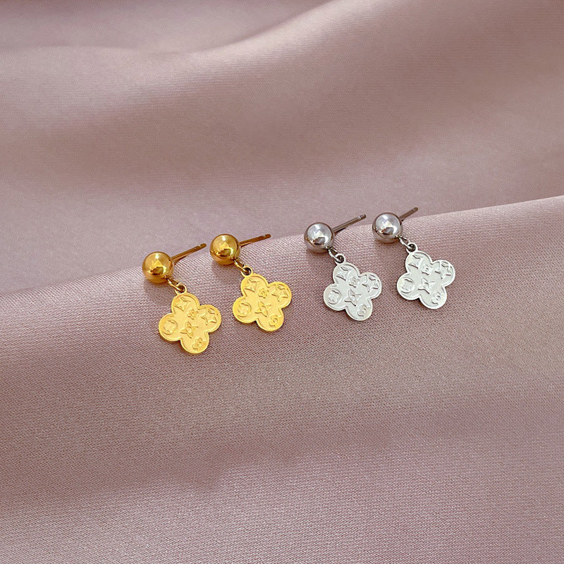 Pendientes de acero de titanio geométricos minimalistas con trébol de la suerte para mujer